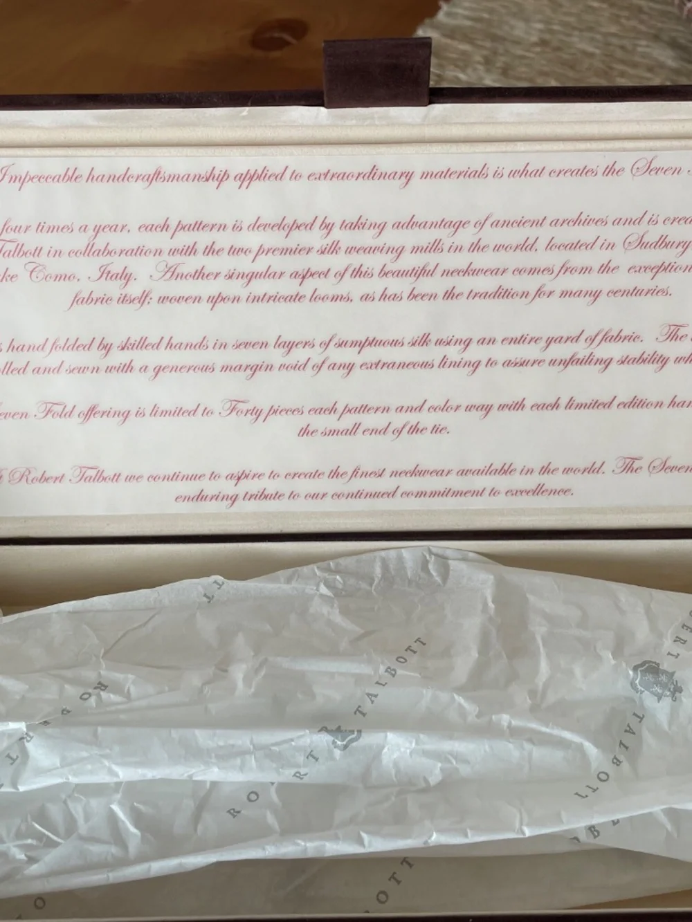 Seven Fold Velvet Box - Picture 2 of 2